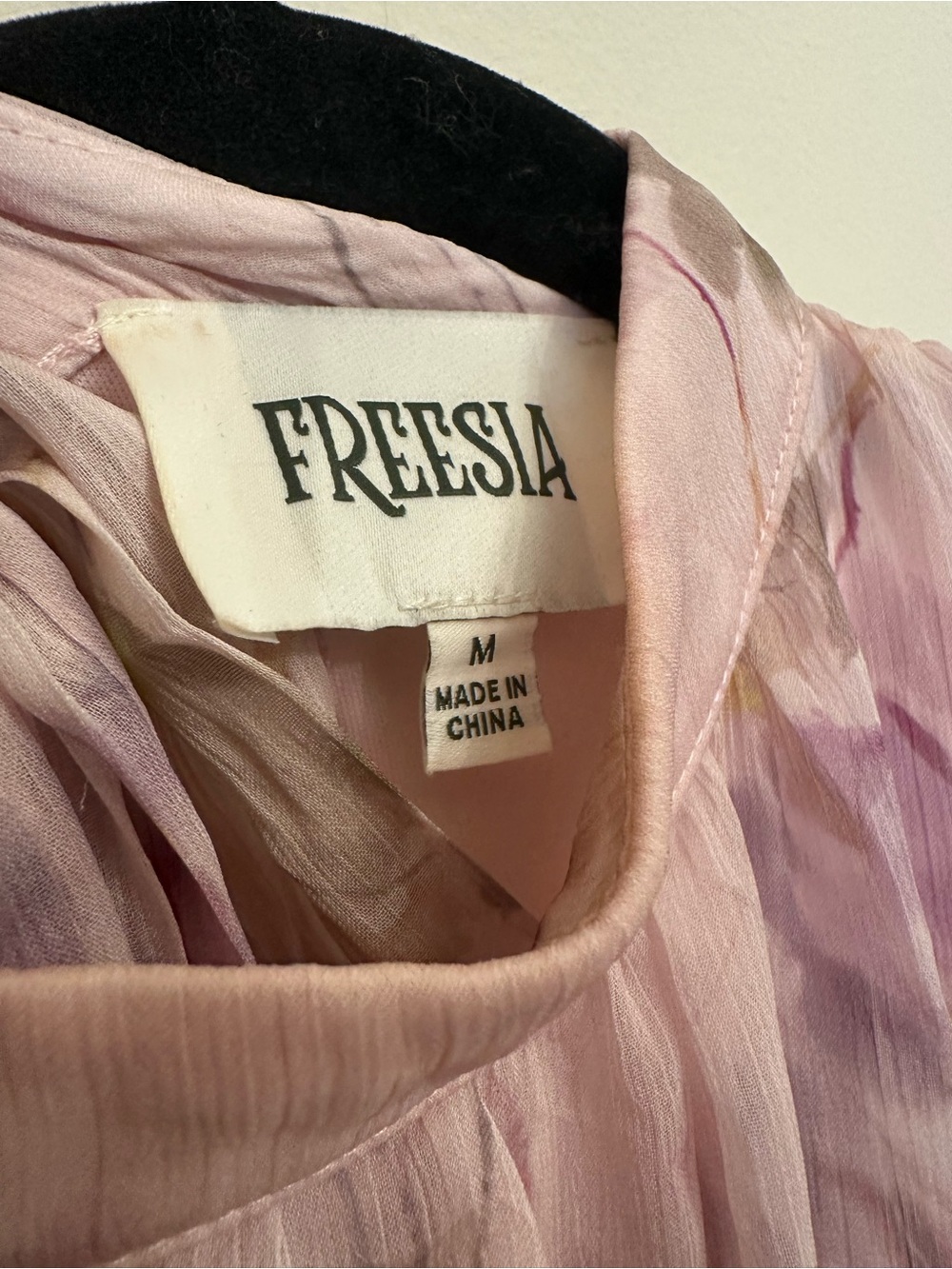 Freesia Pink Floral Chiffon Midi Dress Mock Neck Tie Back Ruffle Tiered Size Med - Picture 2 of 4
